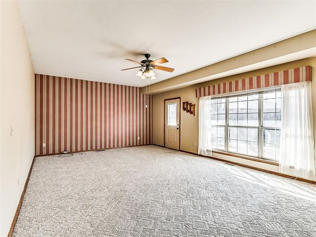 513 Greenfield Drive, Yukon, OK 73099