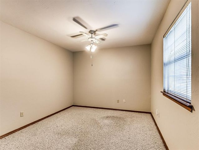 513 Greenfield Drive, Yukon, OK 73099