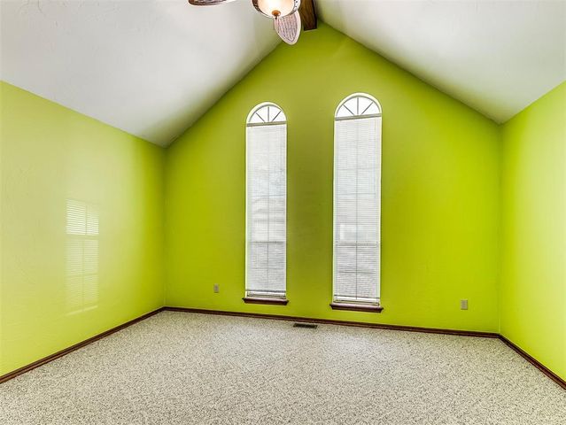 513 Greenfield Drive, Yukon, OK 73099