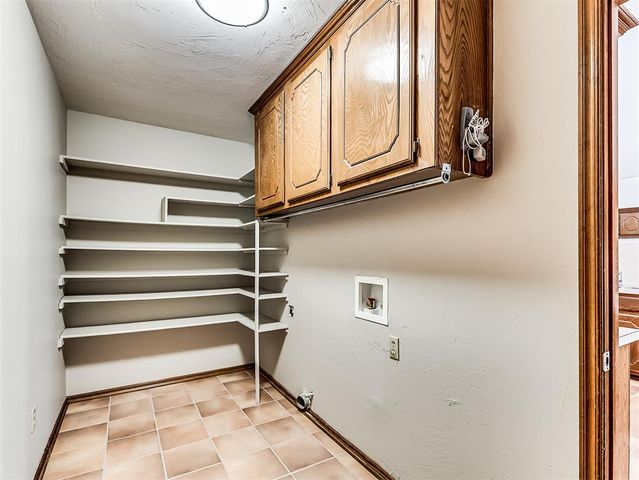 513 Greenfield Drive, Yukon, OK 73099