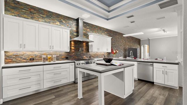 19 S WATERVIEW DRIVE, Palm Coast, FL 32137