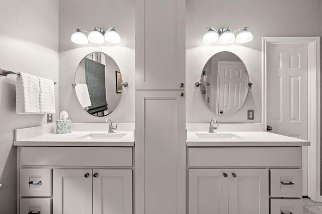 34 Plum Blossom Place, The Woodlands, TX 77381