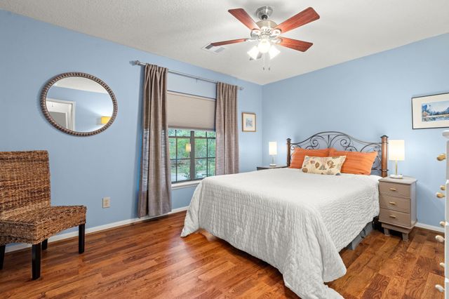 34 Plum Blossom Place, The Woodlands, TX 77381