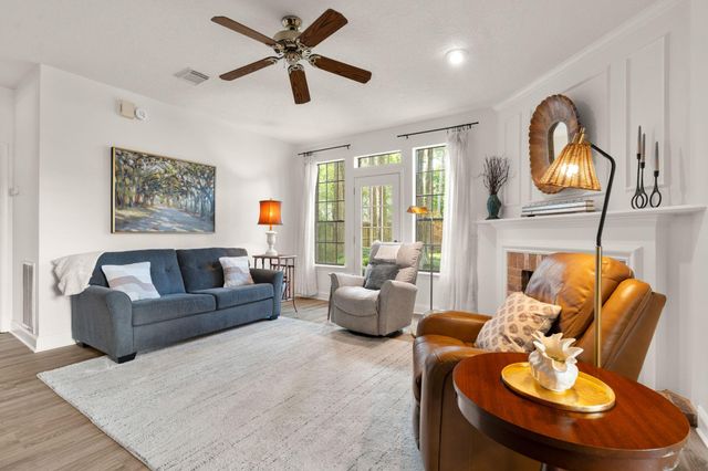 34 Plum Blossom Place, The Woodlands, TX 77381