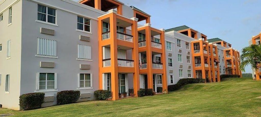 Image 1 of property listing at 180 PR-194 CONDOMINIO LA LOMA P-202, Fajardo, PR 00738