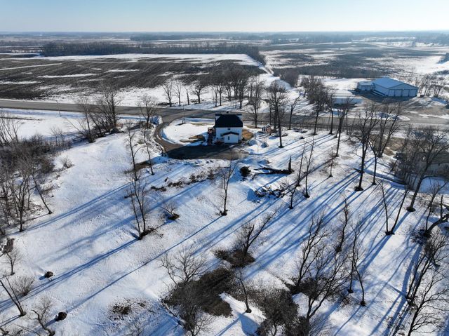 7005 County Road 82 SE, Alexandria, MN 56308