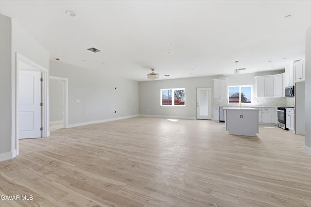 18461 Branding Iron Court, Tehachapi, CA 93561