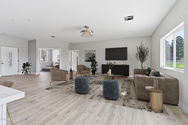 18461 Branding Iron Court, Tehachapi, CA 93561