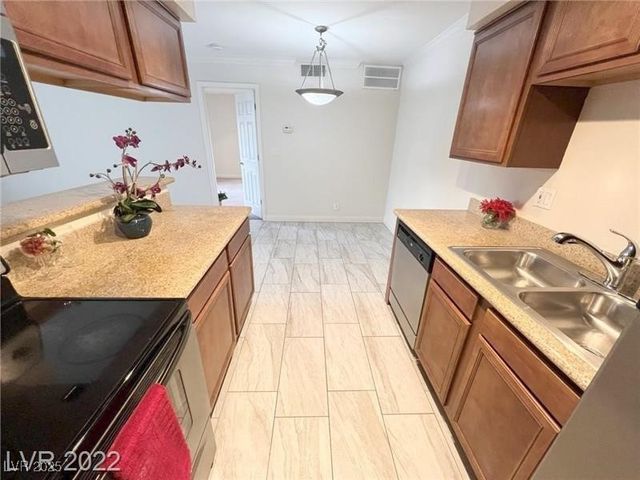 3135 South Mojave Road 241, Las Vegas, NV 89121