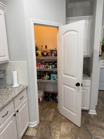 4819 Aubrey Ann Dr, Addis, LA 70710