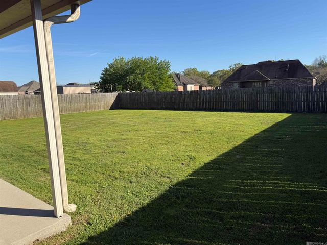 4819 Aubrey Ann Dr, Addis, LA 70710