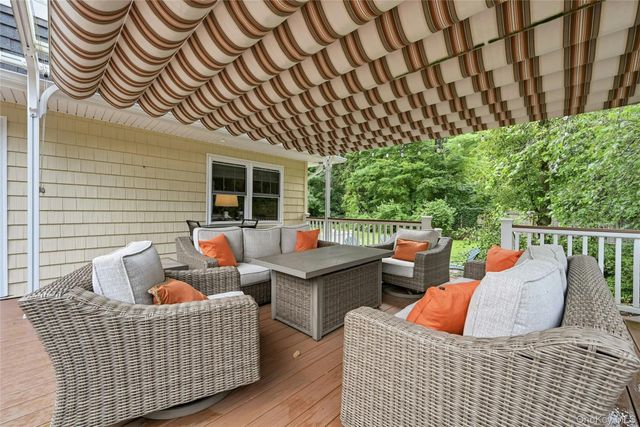 20 Longacre Drive, Huntington, NY 11743