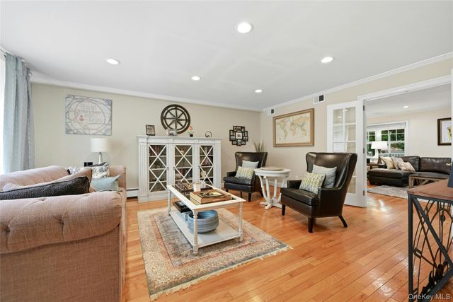 20 Longacre Drive, Huntington, NY 11743
