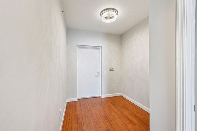 2650 Lake Shore Drive 1006, Riviera Beach, FL 33404