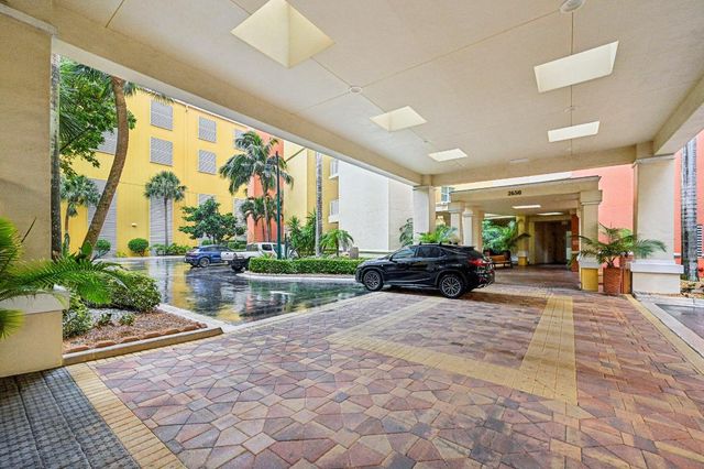 2650 Lake Shore Drive 1006, Riviera Beach, FL 33404