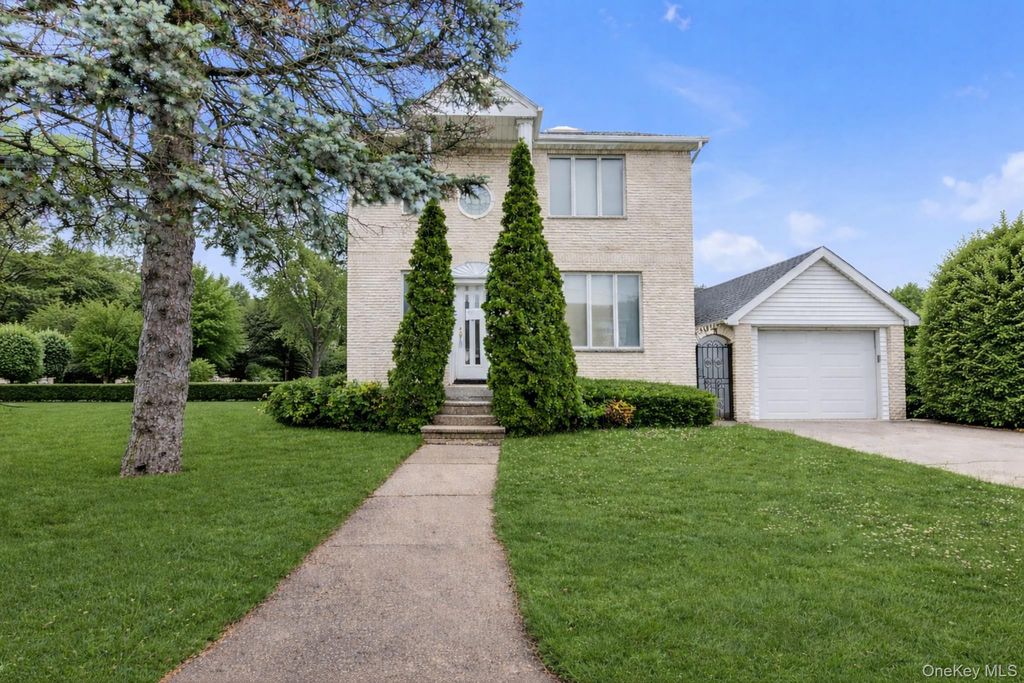 230 Mosher Avenue, Woodmere, NY 11598