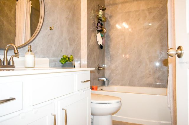 180 LAKE SMART CIRCLE, Winter Haven, FL 33881