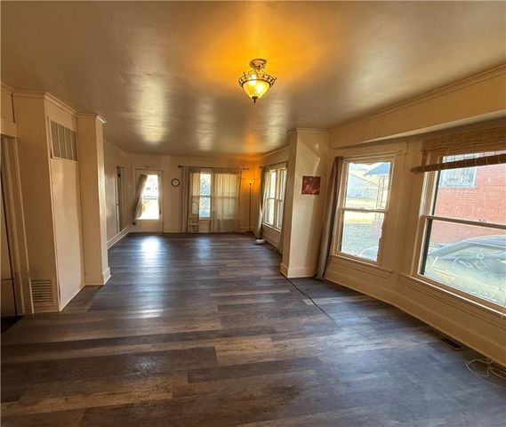 3108 Crawford Avenue, Parsons, KS 67357