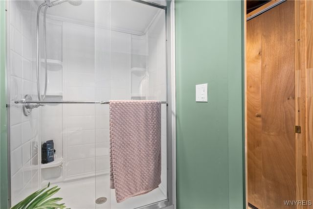 39 Dubonnet Drive, Cheektowaga, NY 14043