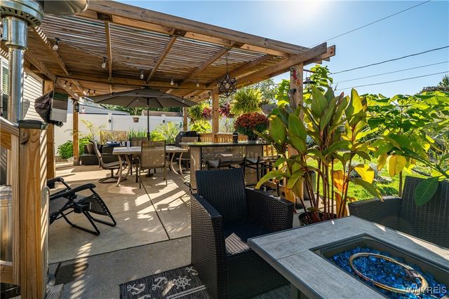 39 Dubonnet Drive, Cheektowaga, NY 14043