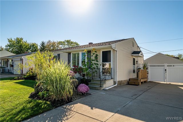 39 Dubonnet Drive, Cheektowaga, NY 14043