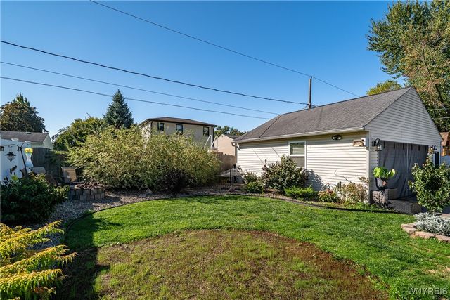 39 Dubonnet Drive, Cheektowaga, NY 14043