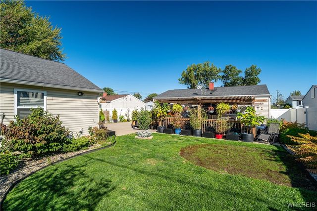 39 Dubonnet Drive, Cheektowaga, NY 14043