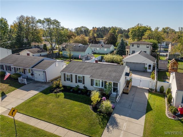 39 Dubonnet Drive, Cheektowaga, NY 14043