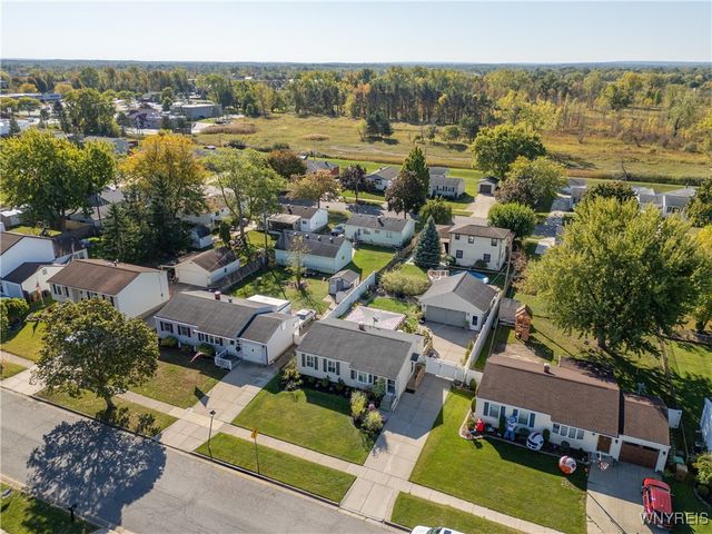 39 Dubonnet Drive, Cheektowaga, NY 14043