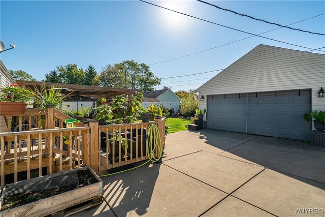 39 Dubonnet Drive, Cheektowaga, NY 14043