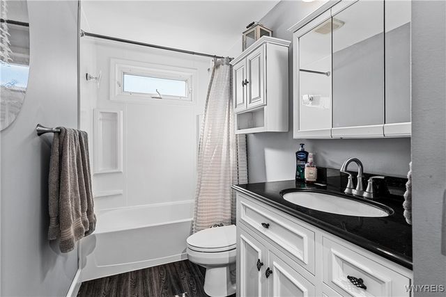 39 Dubonnet Drive, Cheektowaga, NY 14043