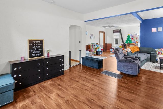 2117 Claussen Street, Davenport, IA 52802