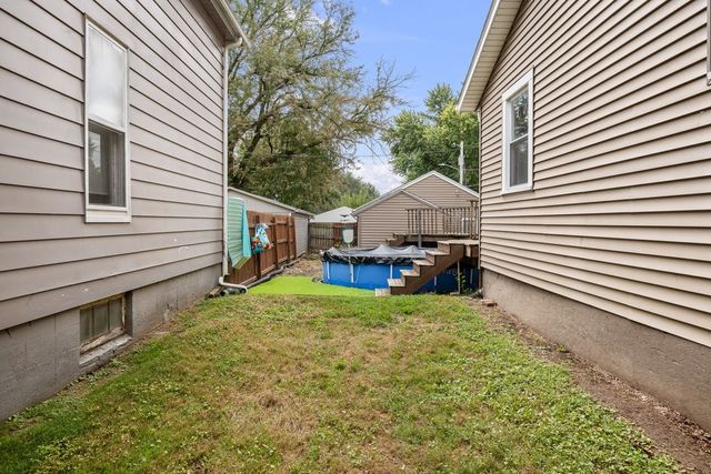 2117 Claussen Street, Davenport, IA 52802
