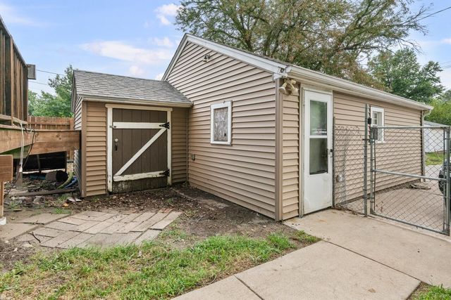 2117 Claussen Street, Davenport, IA 52802