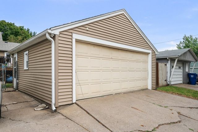 2117 Claussen Street, Davenport, IA 52802