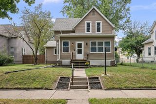 2117 Claussen Street, Davenport, IA 52802