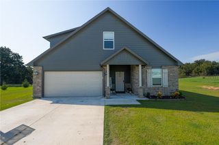 29273 Spur Circle, Mcloud, OK 74851