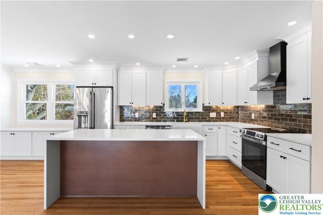 480 School House Road, Lower Nazareth Twp, PA 18064