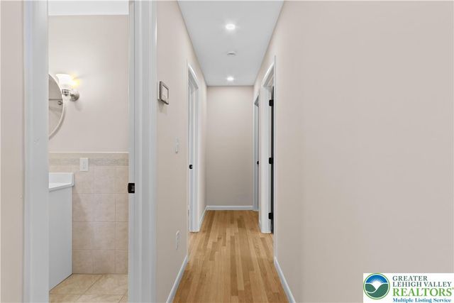 480 School House Road, Lower Nazareth Twp, PA 18064