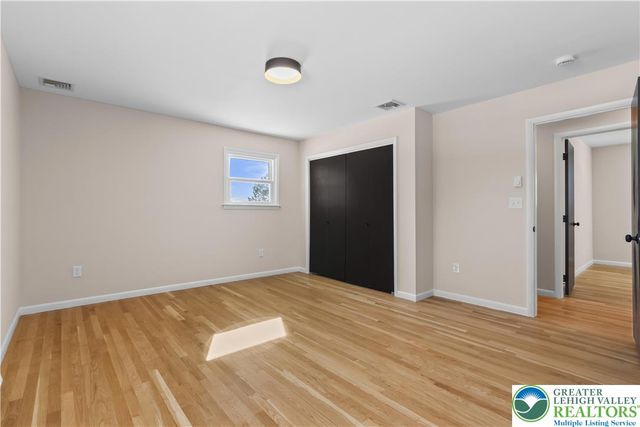 480 School House Road, Lower Nazareth Twp, PA 18064