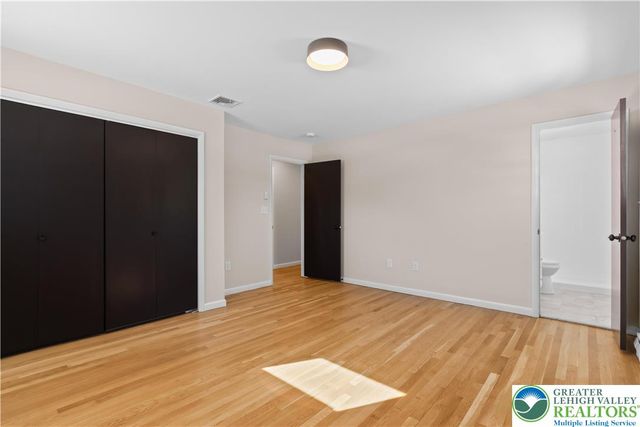 480 School House Road, Lower Nazareth Twp, PA 18064