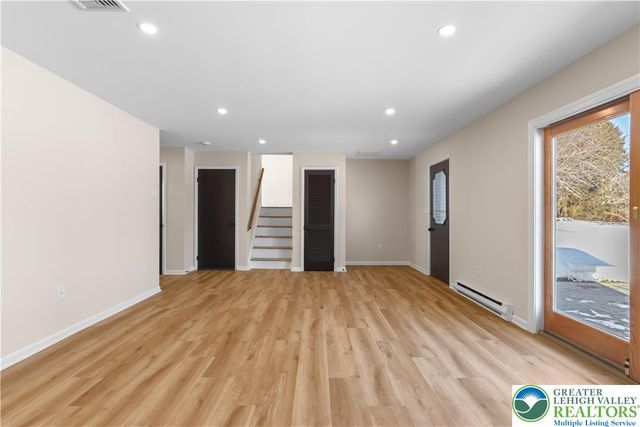 480 School House Road, Lower Nazareth Twp, PA 18064