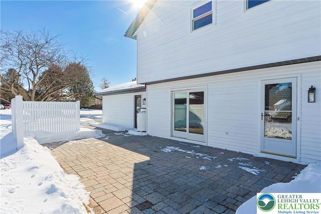 480 School House Road, Lower Nazareth Twp, PA 18064