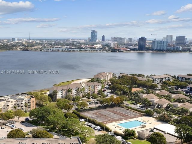 500 Executive Center Dr 3I, West Palm Beach, FL 33401
