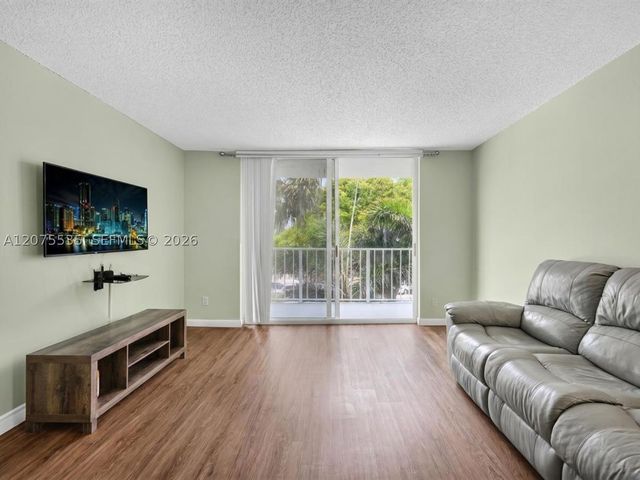 500 Executive Center Dr 3I, West Palm Beach, FL 33401