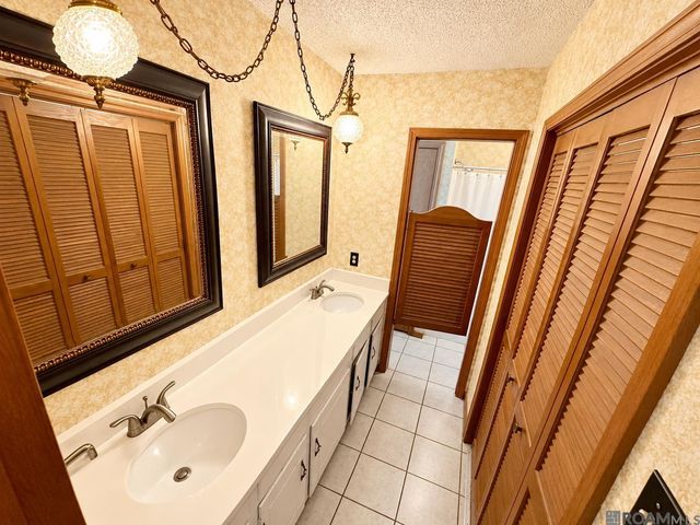921 Jane Dr, Denham Springs, LA 70726