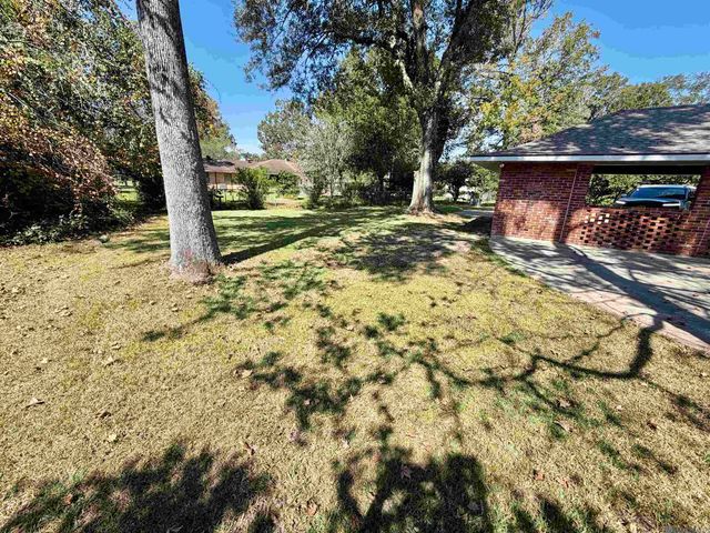 921 Jane Dr, Denham Springs, LA 70726