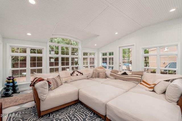 2922 N Rio De Flag Drive, Flagstaff, AZ 86004