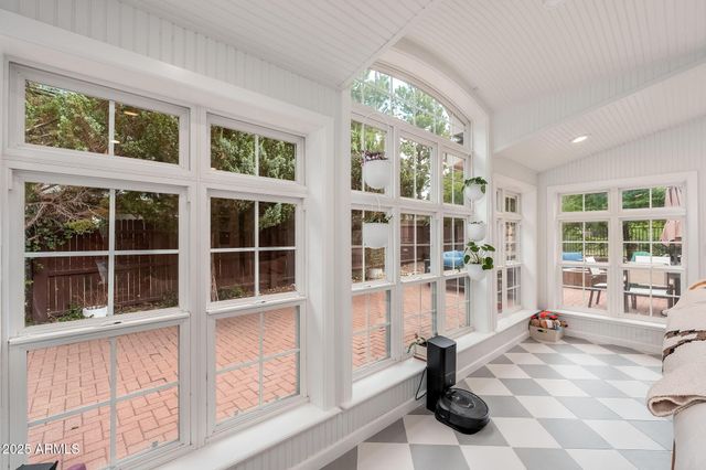 2922 N Rio De Flag Drive, Flagstaff, AZ 86004