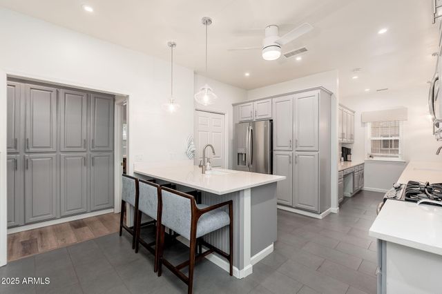 2922 N Rio De Flag Drive, Flagstaff, AZ 86004